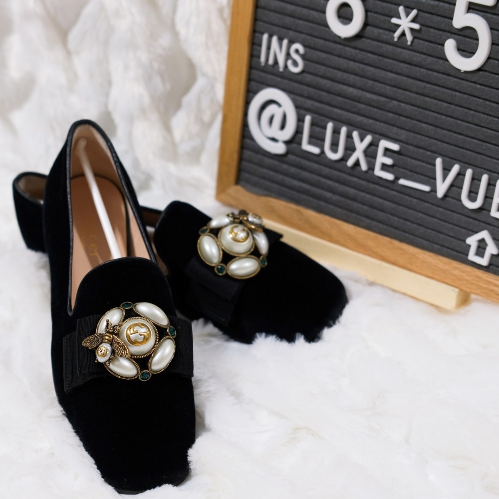 ⛔️SOLD⛔️Authentic Gucci Etoile Velvet loafer